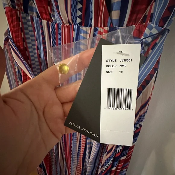 Julia Jordan midi dress! - Picture 3 of 3